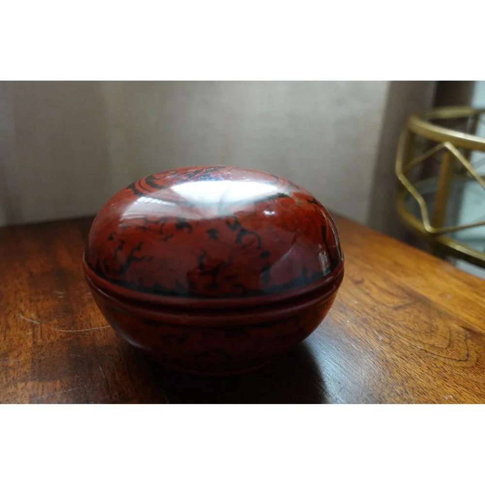 Vintage Red Lacquerware Trinket Box Round Lidded Jewelry‎ Storage Container